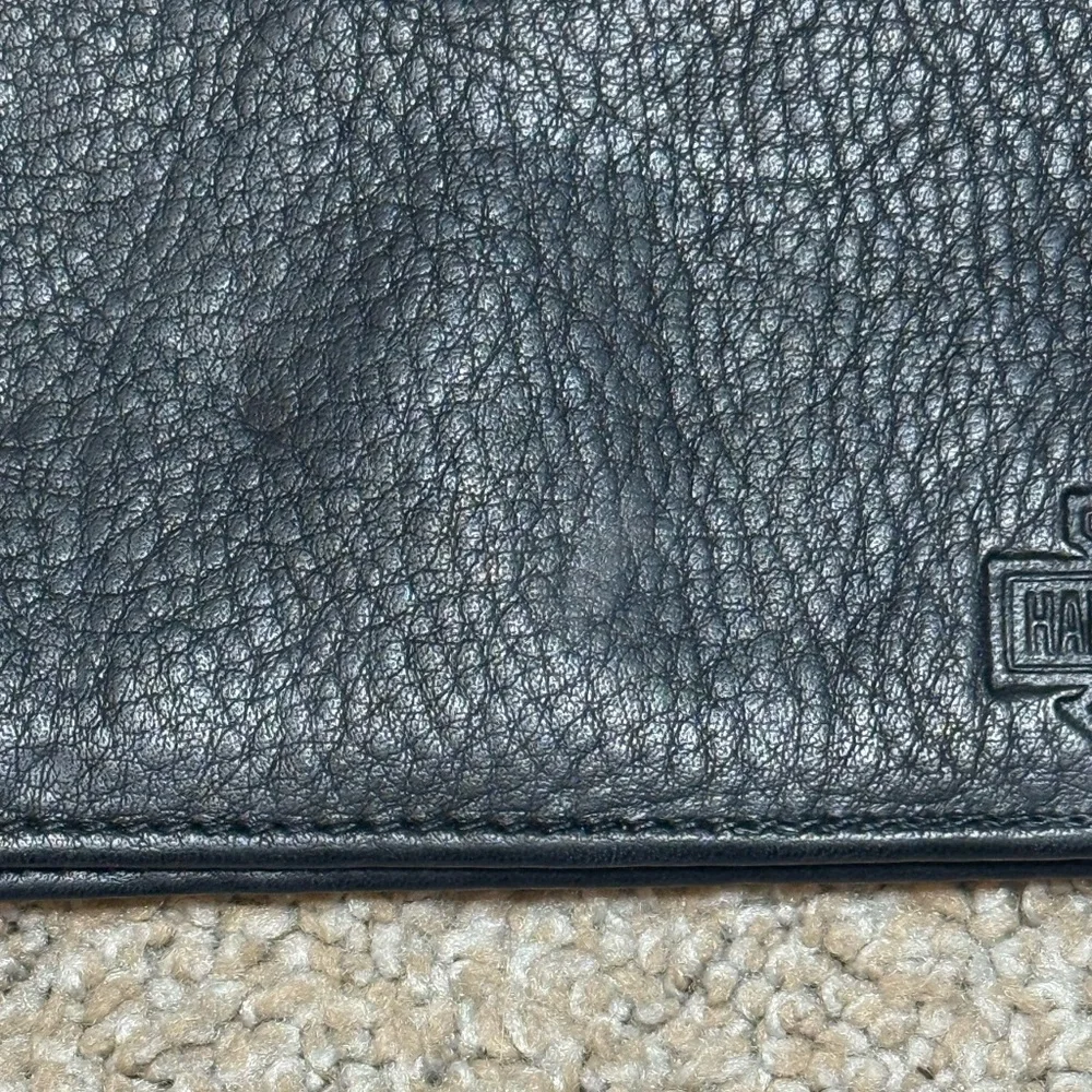 Harley-Davidson Black Leather Wallet Checkbook Holder Sleeve and ID Slot - Picture 6 of 8